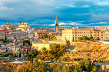Toledo. Aerial view of the city. - obrazy, fototapety, plakaty