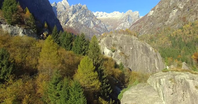 Aerial 4k - Valmasino (IT) - Panoramica aerea del Sasso del Remenno