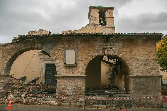 Chiesa di Sant'Antonio a Visso distrutta dal terremoto del 26 Ottobre 2016