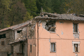 Casa nel centro storico di Pieve Torina distrutta dal terremoto che ha colpito l'Italia centrale