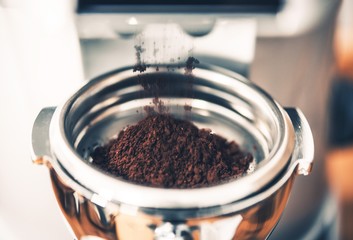 Filing Portafilter with Coffee