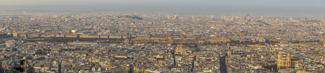 Le Louvre vue du 59 ème étage de la tour Montparnasse