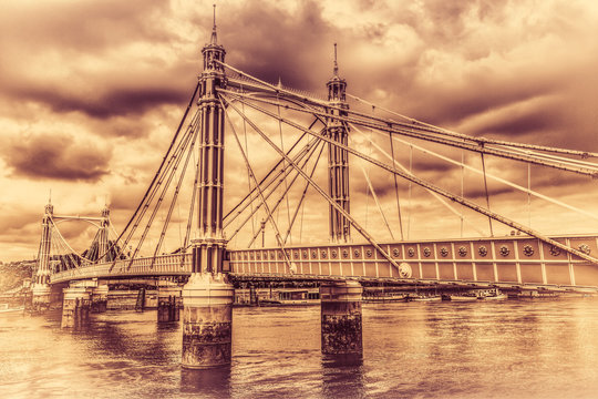 Chelsea Bridge In Autumn