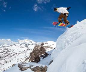 Naklejka na ściany i meble Snowboarder in the sky