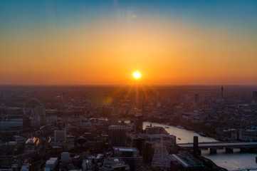 Fototapeta na wymiar Londonian sunset