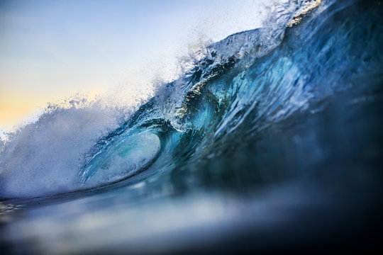 Fototapeta Big surfing bright vibrant wave closing with nobody. An ocean tr