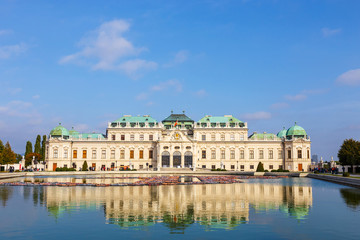 Fototapeta na wymiar Belvedere palace and garden in Vienna, Austria