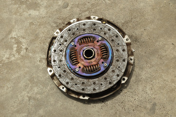 Old clutch of the mini-truck engine, repair part