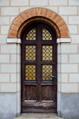 historical door frame setting