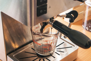 Coffee Machine Portafilter Steam espresso make coffee flowing in