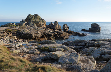 Fototapeta na wymiar Côte rocheuse du Finistère