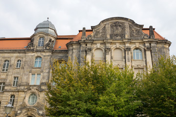 Fototapeta na wymiar Neues Rathaus in Magdeburg, Sachsen-Anhalt