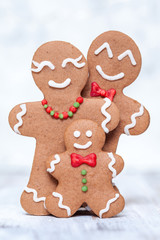 Gingerbread man family