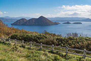 Obraz premium Lake Toya, Toyako is a town in Abuta District, Hokkaido, Japan