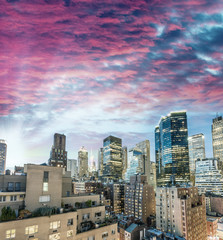 Obraz premium Aerial view of Midtown Manhattan, New York CIty at dusk