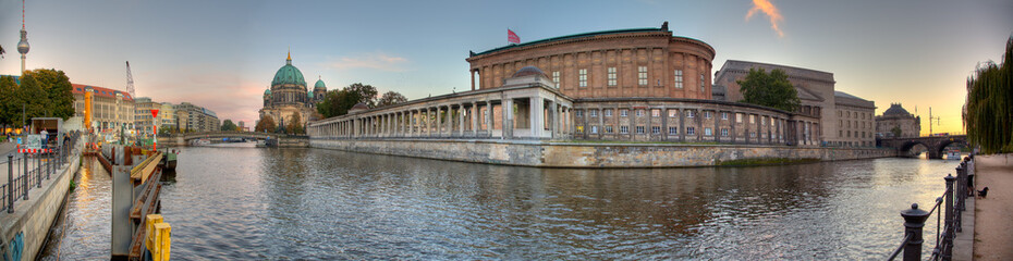 Fototapeta premium Museum Insel Berlin Panorama