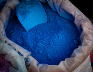 Pigmento color azul en polvo