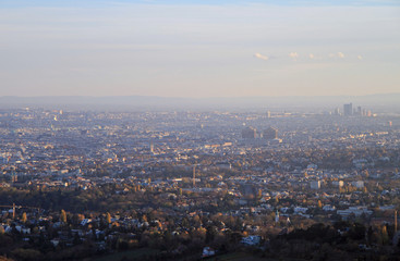 Fototapeta na wymiar the view of austrian capital Vienna