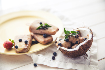 Banana strawberry ice cream. Natural sweetness without sugar. Dates. Organics. Food