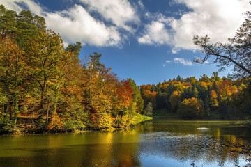 Trakoscan lake on a sunny autumn day