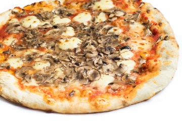 Pizza con funghi 