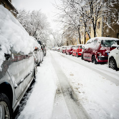 Naklejka premium extreme snowfall in european city