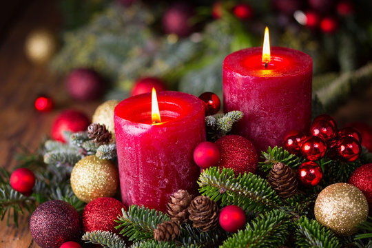 Advent, Weihnachten  -  Zwei brennende Kerzen