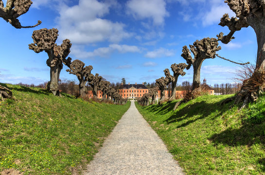 Bothmer 이미지 찾아보기 197 스톡 사진, 벡터 및 비디오 Adobe Stock