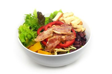 Table salad with bacon