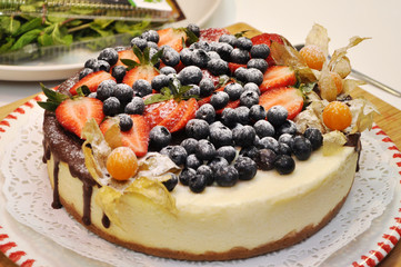 fresh pound cake with berries