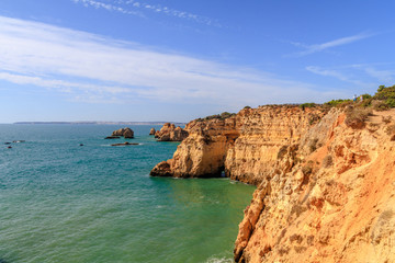 Vista da costa de Portimão Algarve 
