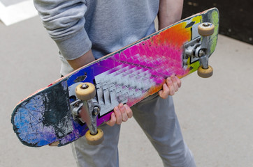 Young man with the skateboard  © retoncy