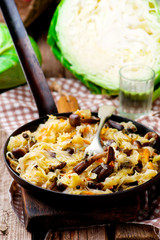 Cabbage solyanka with mushrooms.