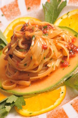 fettuccine con ricci di mare