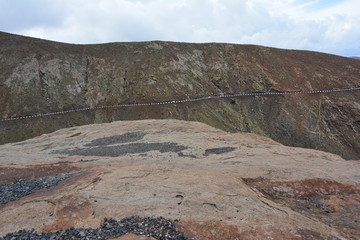 route sur une montagne de l'île de Fuerteventura