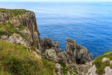 Fototapeta na wymiar Bay of Biscay rocky coast, Spain.