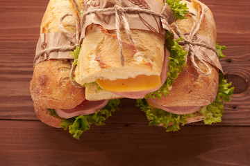 baguette sandwich with ham