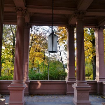 Schloss Biesdorf im Herbst