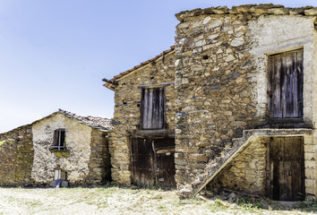 Fototapeta na wymiar Huizen in het dorp Meixedo in Portugal