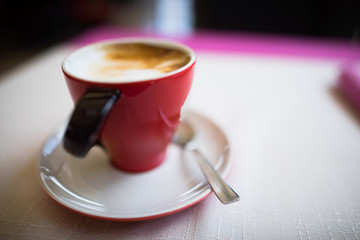 coffee cup shallow dof