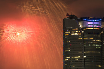 六本木ヒルズに花火