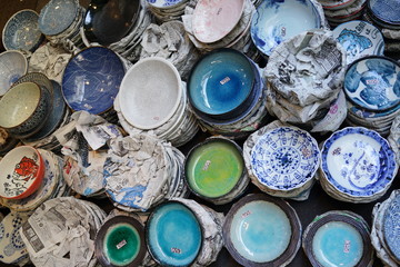 陶器　皿　瀬戸物　食器　築地　日本　アジア　市場　買い物　掘り出し物