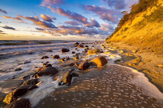 Fototapeta sea cliffs on the Baltic coast, the island of Wolin, Poland