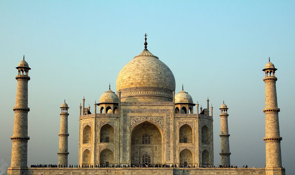 A front view of the Taj Mahal in Agra, India