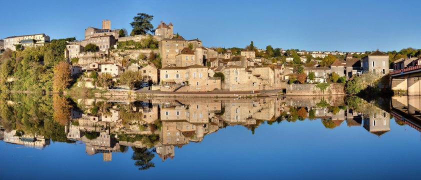 Panorama de Puy-L'Eveque (Lot)