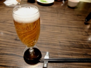 グラスにそそがれたビール