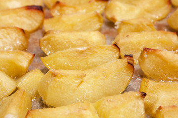Preparation of quince. Apple quince baked with sugar.