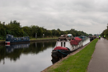 BOATS AT THE WATER CHANNEL NEAR TO WAKEFIELD