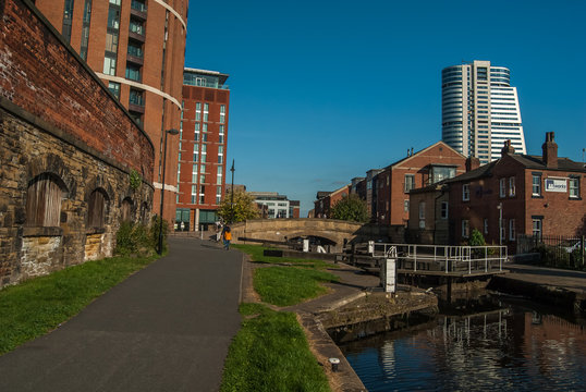 Nad rzeką Aire w Leeds