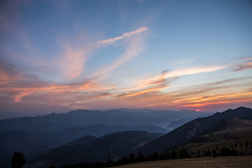 Amanecer en el Berguedà © Xevi Vilaregut